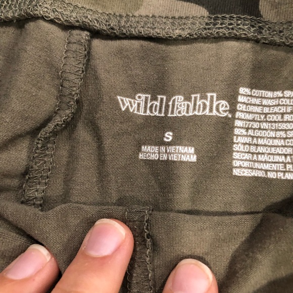 Camo Leggings - Picture 3 of 3